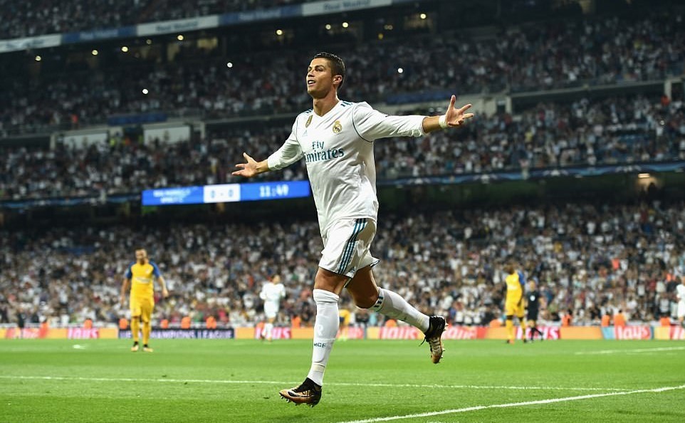 Ronaldo lập cú đúp, Real khởi đầu như mơ ở Champions League