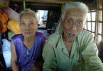 Tình yêu 'bách niên giai lão' của cụ ông 100 tuổi hiếm có giữa đời thường
