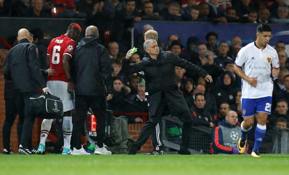Mourinho điên tiết vì Pogba dám cưỡng lệnh