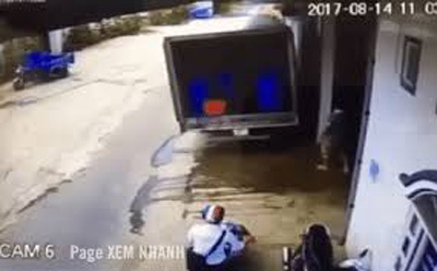 Pha vặn ga cẩu thả của nam thanh niên khiến người xem bức xúc