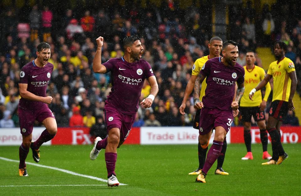 Aguero lập hat-trick, Man City chiếm ngôi đầu của MU
