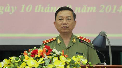 Bộ trưởng Tô Lâm khen thưởng ban chuyên án truy bắt 2 tử tù bỏ trốn
