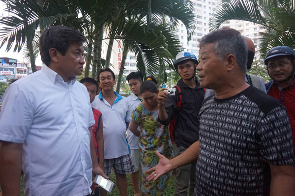 Phạt 2 triệu lỗi tè bậy, lái xe ôm mếu máo xin ông Đoàn Ngọc Hải bỏ qua