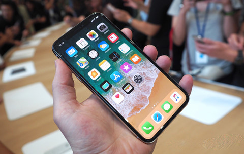 Đặt cọc mua iPhone X, coi chừng mất tiền oan