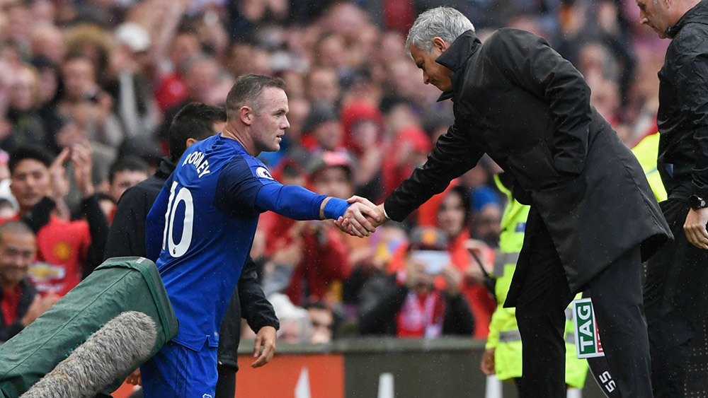 MU đưa Rooney trở lại, Mourinho mê mẩn Bale