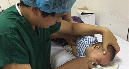 Cách chăm sóc trẻ bị viêm mũi họng không phải cha mẹ nào cũng biết