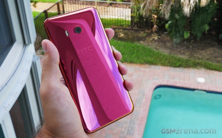 Từ giờ đến cuối năm, HTC sẽ cho ra 3 mẫu smartphone mới