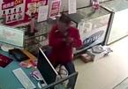 Trộm liền 3 chiếc smartphone, người đàn ông ngơ ngác khi bị bắt