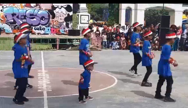 Cậu bé 4 tuổi nhảy flashmob cực đỉnh ở Đồng Nai gây sốt