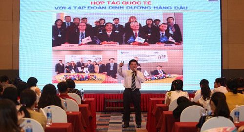 Giúp trẻ suy dinh dưỡng thấp còi tăng cân sau 3 tháng