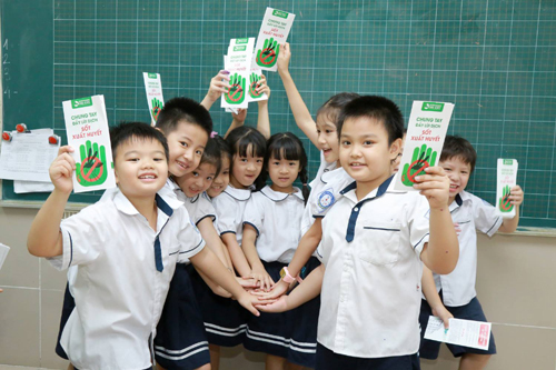 Bệnh viện kết hợp trường học tuyên truyền chống sốt xuất huyết