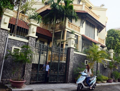 Đại gia ngân hàng vào tù, lộ loạt tài sản biệt thự, nhà đất ‘khủng’