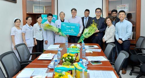 Hàng vạn miếng tã Pampers dành tặng trẻ sinh non