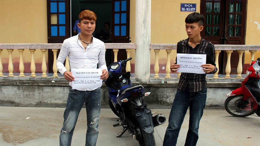 Hai thanh niên chém tới tấp đầu bếp Trung Quốc