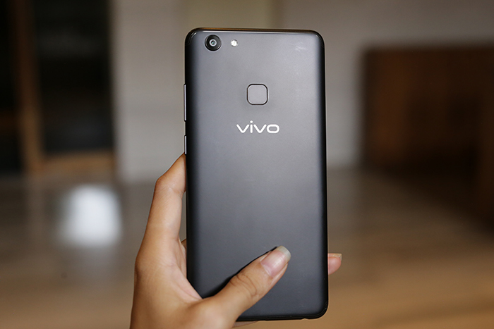 Vivo V7+ ra mắt thị trường VN: camera trước 24 Mpx, giá 8 triệu đồng