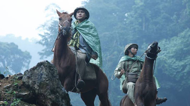 Không tự đứng trên đôi chân, ‘người hùng’ cũng bị gạt bỏ