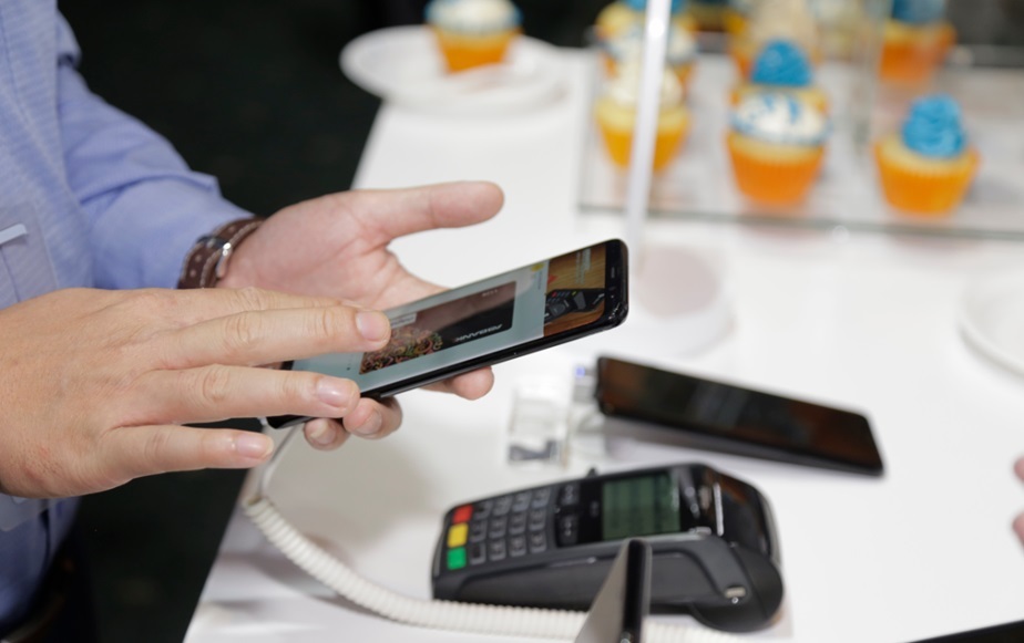Thanh toán mua hàng bằng Samsung Pay tiện lợi tới đâu?