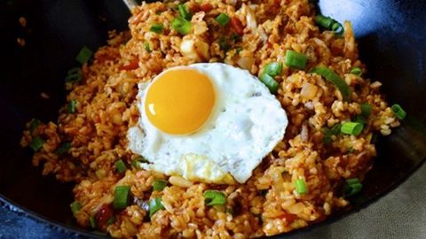 Cách làm cơm rang kim chi đơn giản