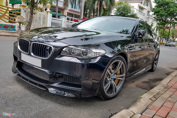 BMW M5 duy nhất Việt Nam xuất hiện trước nhà Cường Đôla