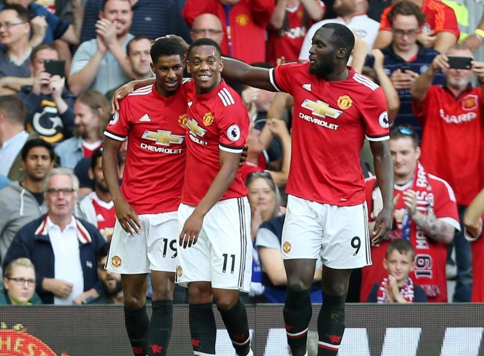 Lukaku truyền bí kíp dứt điểm cho Martial và Rashford