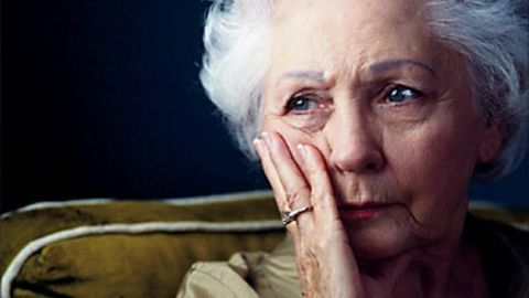 Cách phòng ngừa bệnh suy dinh dưỡng ở người lớn tuổi