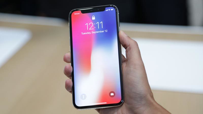 Smartphone kế nhiệm iPhone 8 có thể sẽ giống iPhone X