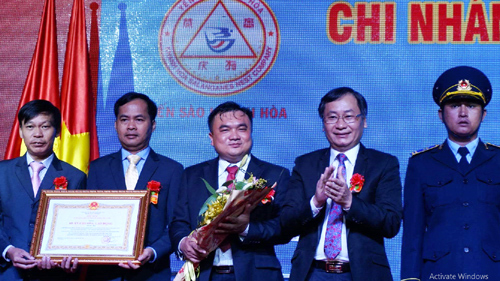 Yến sào Khánh Hòa nhận Huân chương Lao động hạng ba