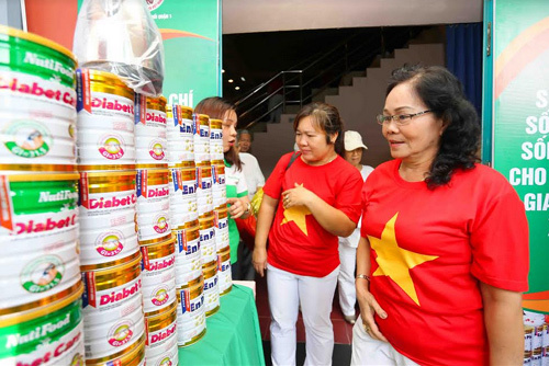 NutiFood khám sức khỏe miễn phí cho hơn 200 người cao tuổi