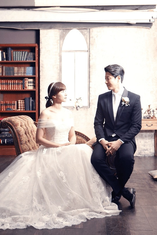 Lee Dong Gun bí mật làm đám cưới với nữ diễn viên Jo Yoon Hee