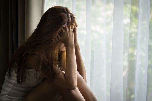 Mẹ chồng nằng nặc đòi ngủ cùng con dâu bởi lý do chẳng ai ngờ tới