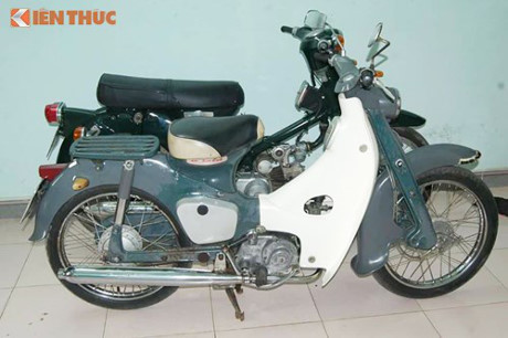 'Sắt vụn hàng hiếm' Honda Super Cub giá 65 triệu tại Việt Nam