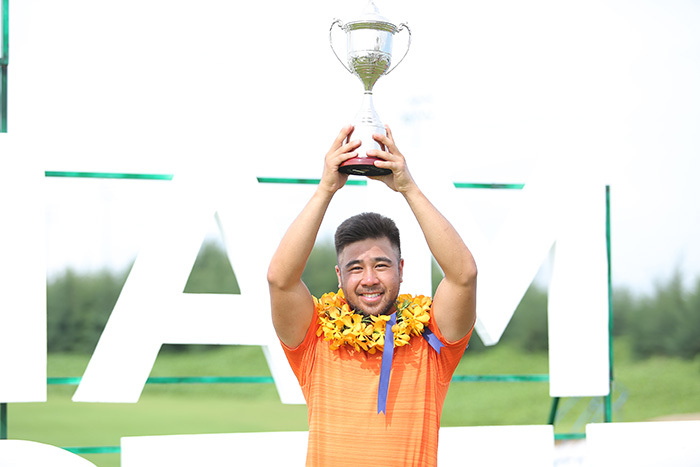 Andy Chu Minh Đức giành cúp vô địch FLC Vietnam Masters