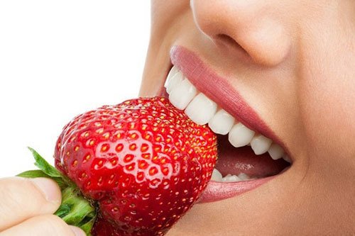 10 mẹo vặt loại bỏ vết ố vàng trên răng
