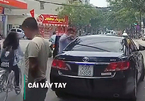 Quẹt xe trên đường và hành động của hai tài xế khiến nhiều người ngỡ ngàng
