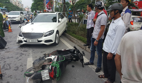 tai nạn liên hoàn trên Xã Đàn