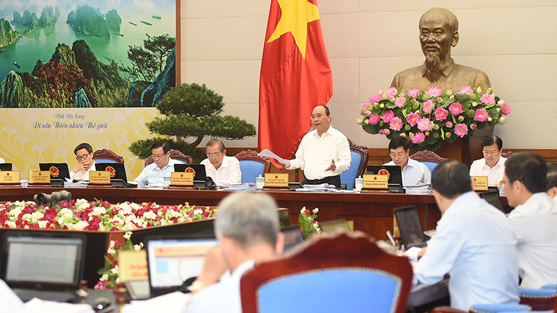 Tăng trưởng cao không nhờ dầu thô và tín dụng