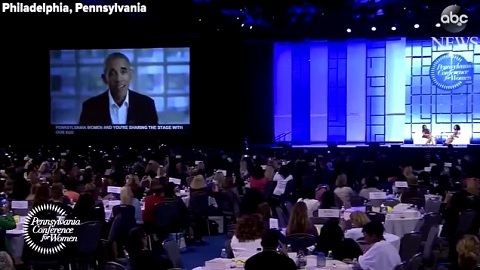 Obama gây bất ngờ cho vợ nhân đám cưới bạc