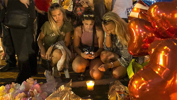Hình ảnh cầu nguyện cho nạn nhân vụ xả súng Las Vegas