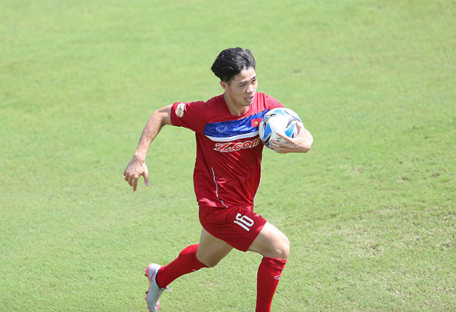 Công Phượng: “Tôi đạt 100% phong độ, sẽ sút tung lưới Campuchia”