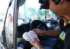 Công an mời tài xế trả tiền lẻ trạm BOT Biên Hòa lên làm việc