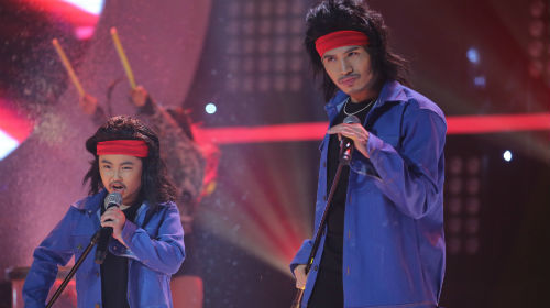 Màn trình diễn hóa thân nhạc sỹ Trần Lập của Quốc Thiên và Tuấn Ngọc