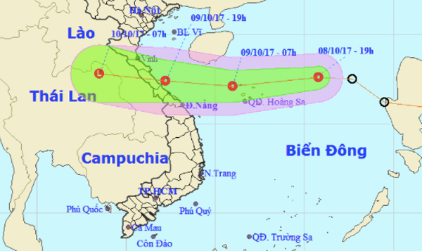 Tối nay áp thấp đổ bộ, miền Trung mưa to