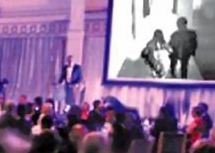 Chú rể 'vạch mặt' cô dâu phản bội ngay giữa hôn lễ