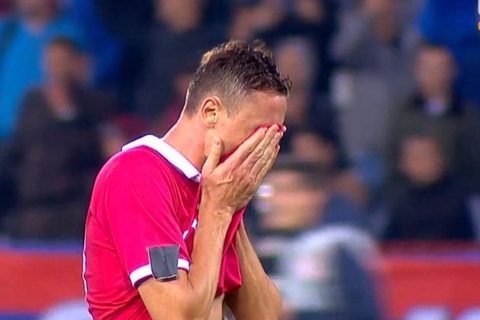 Lần đầu dự World Cup, Matic bật khóc nức nở