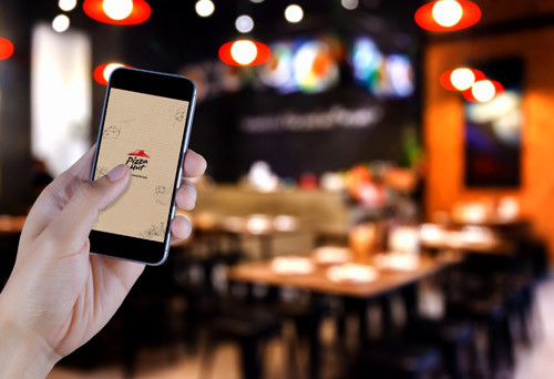 Pizza Hut gia tăng trải nghiệm khách hàng bằng công nghệ