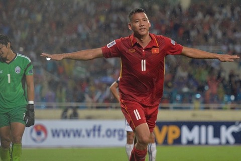 Việt Nam 3-0 Campuchia: Anh Đức ghi bàn