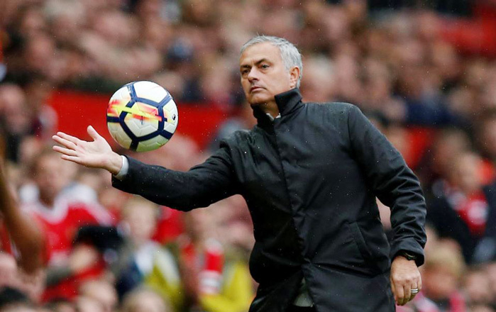 Mourinho sẵn sàng ký hợp đồng 