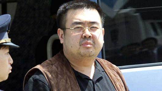 Chiếu lại đoạn băng Đoàn Thị Hương vỗ hai tay vào mặt 'Kim Jong Nam'