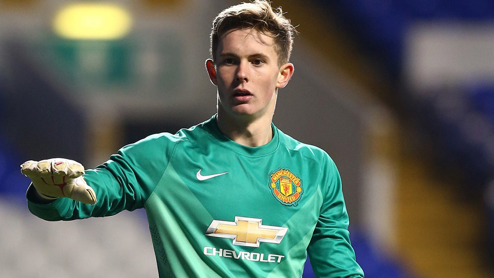 Chelsea lấy thủ môn MU, Man City trả giá mua Sanchez