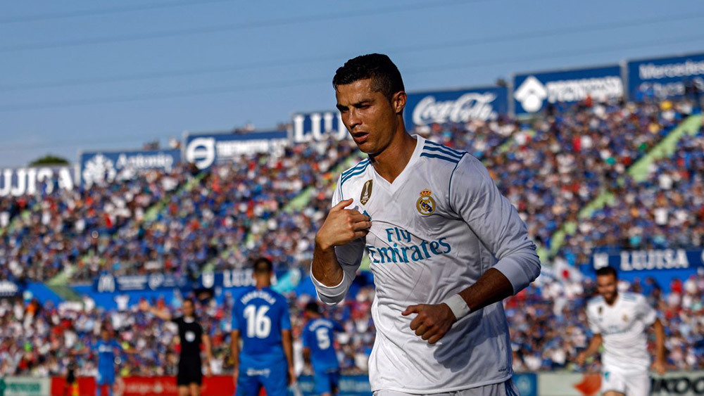 Ronaldo giải cơn khát, Real Madrid thắng nhọc nhằn